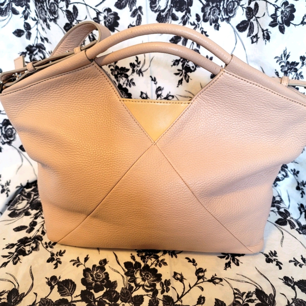 Ecco Dr's bag